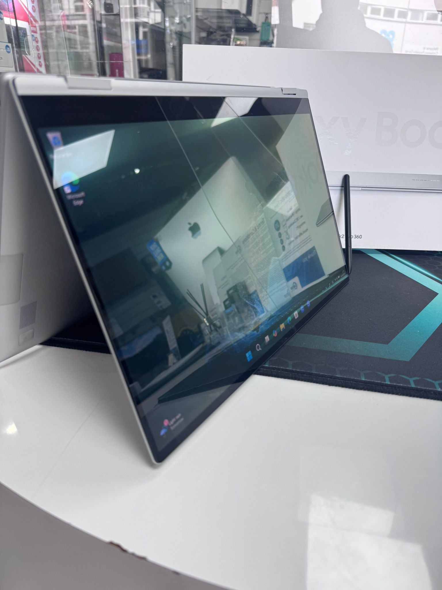 Samsung Galaxy Book2 Pro 360 Touchsceen Laptop with Pen