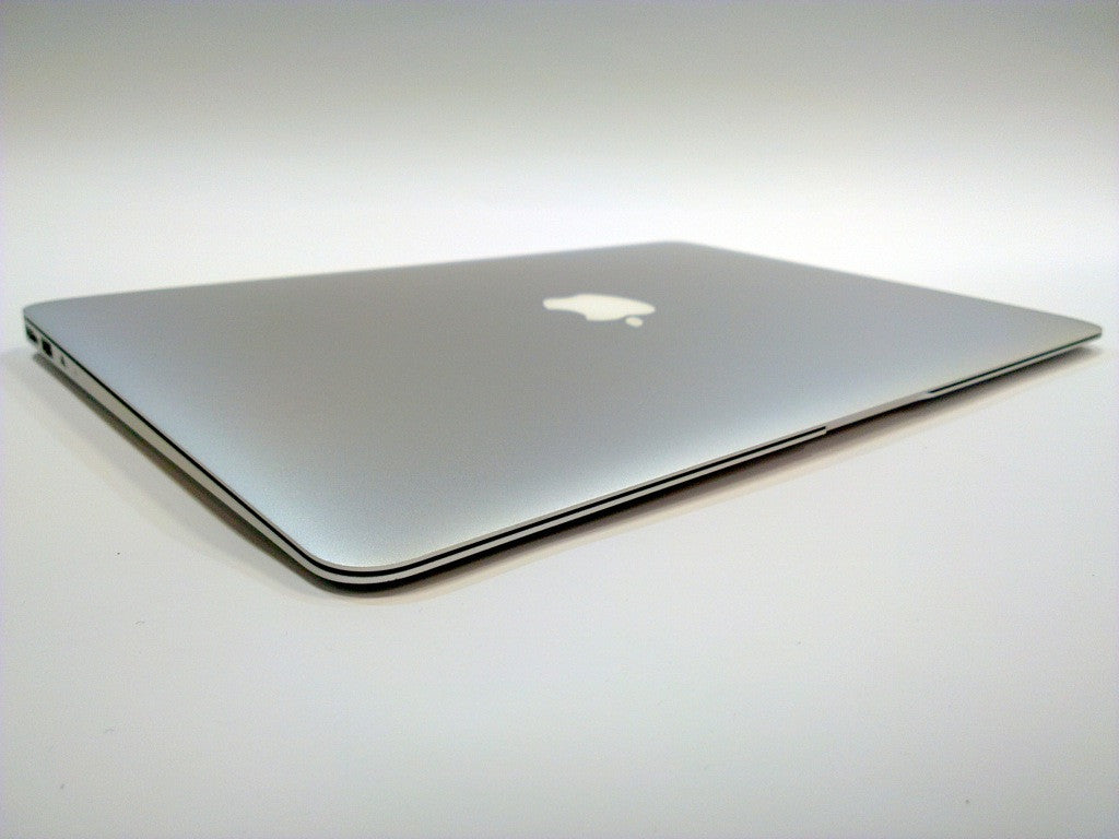 Apple Macbook Air 13-inch: Core i5 8GB 256GB-SSD 2012
