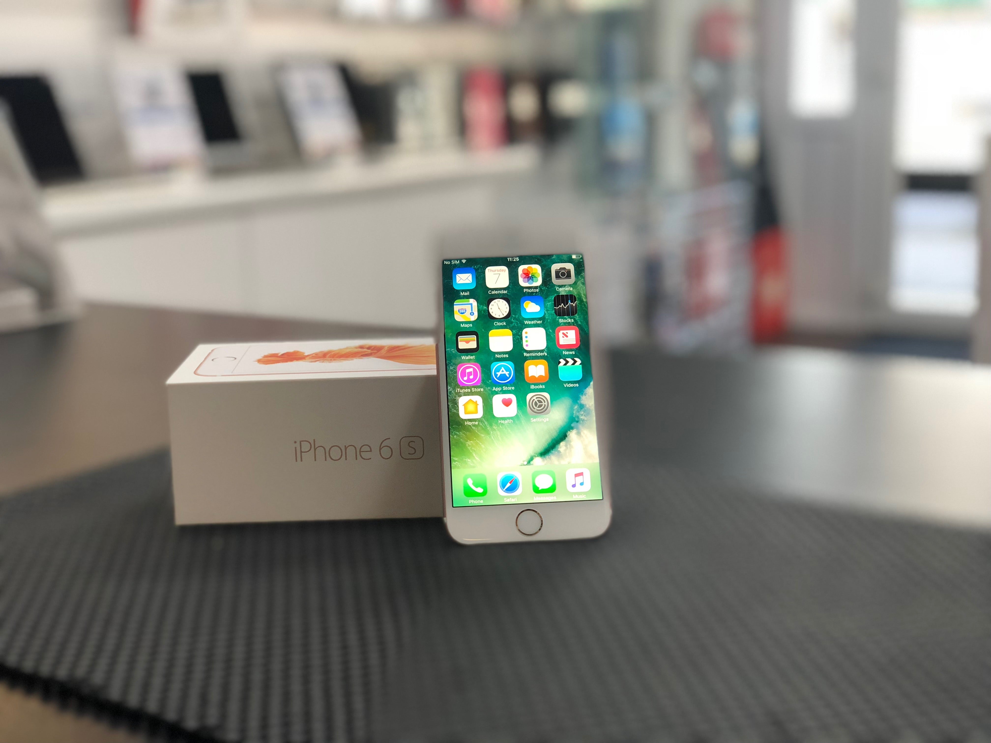 iPhone 6s 16GB Rose Gold Unlocked