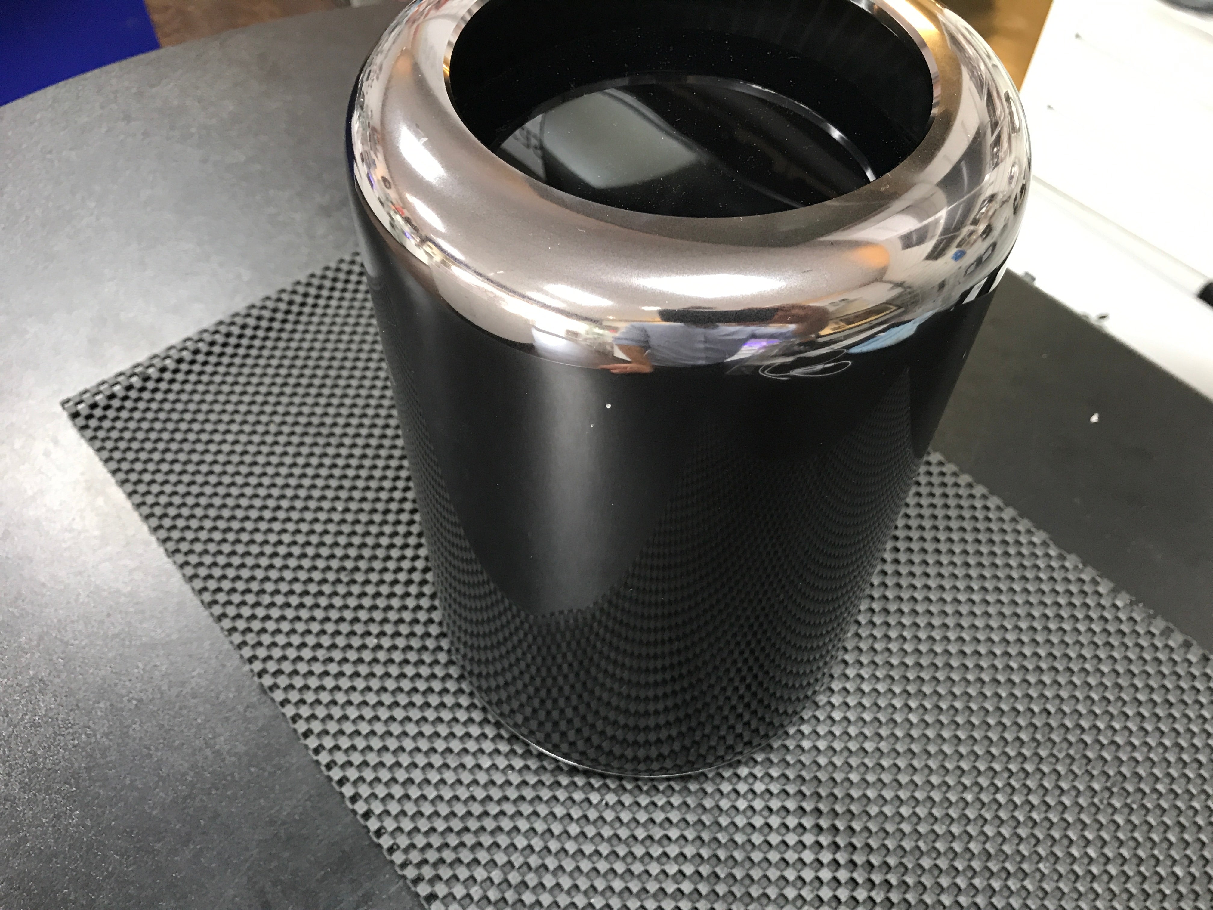 Mac Pro Xeon E5 3.7GHz 16GB 256GB