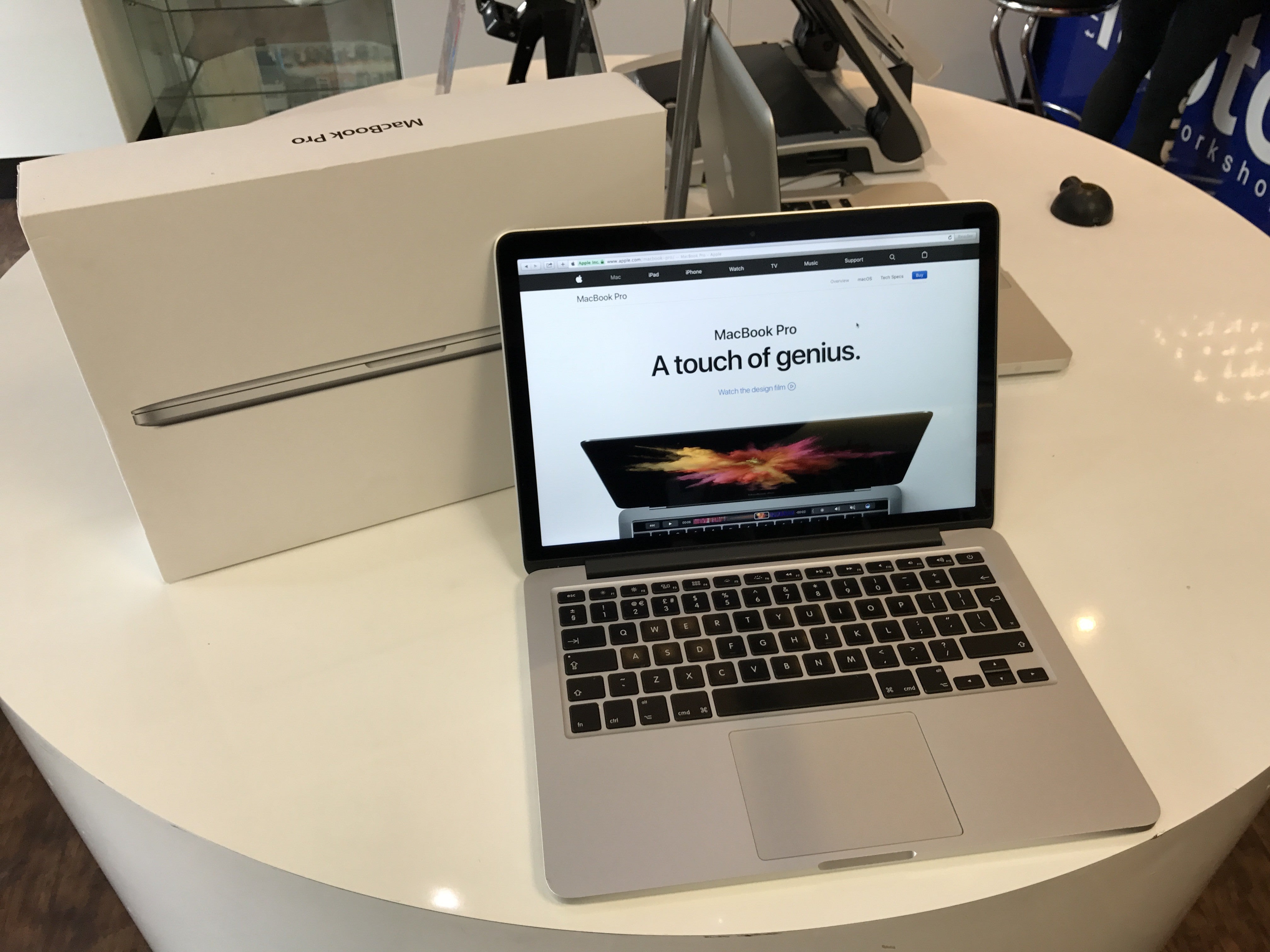 Apple Macbook Pro 13-inch: Retina 2.6GHz 2015 with 128GB SSD