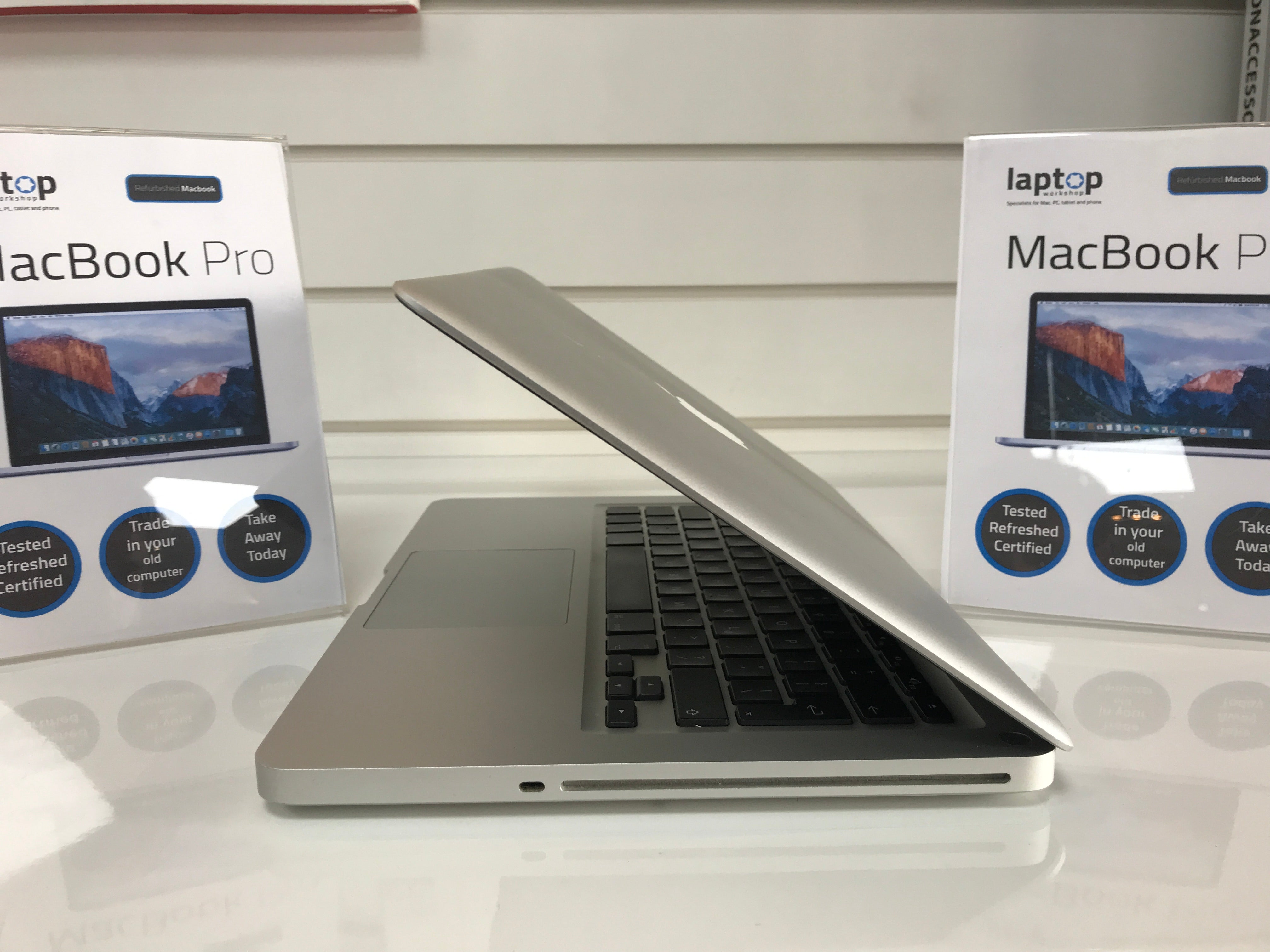 Apple MacBook Pro 13-inch 320GB